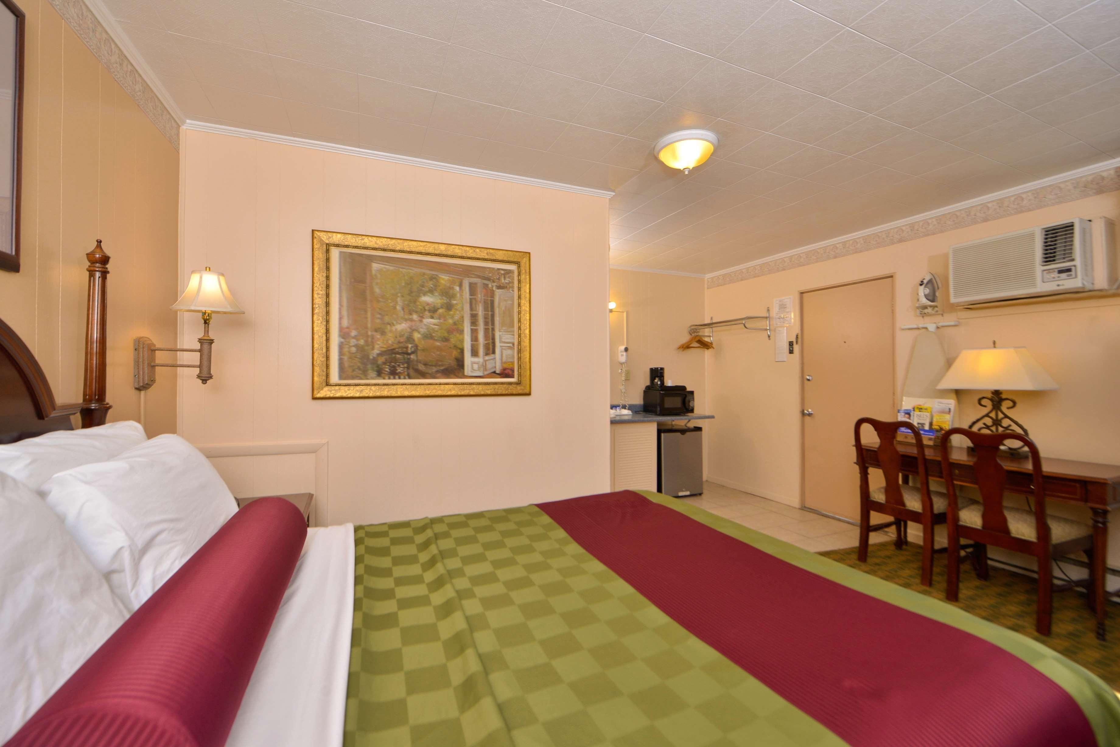 Americas Best Value Inn Chincoteague Bagian luar foto