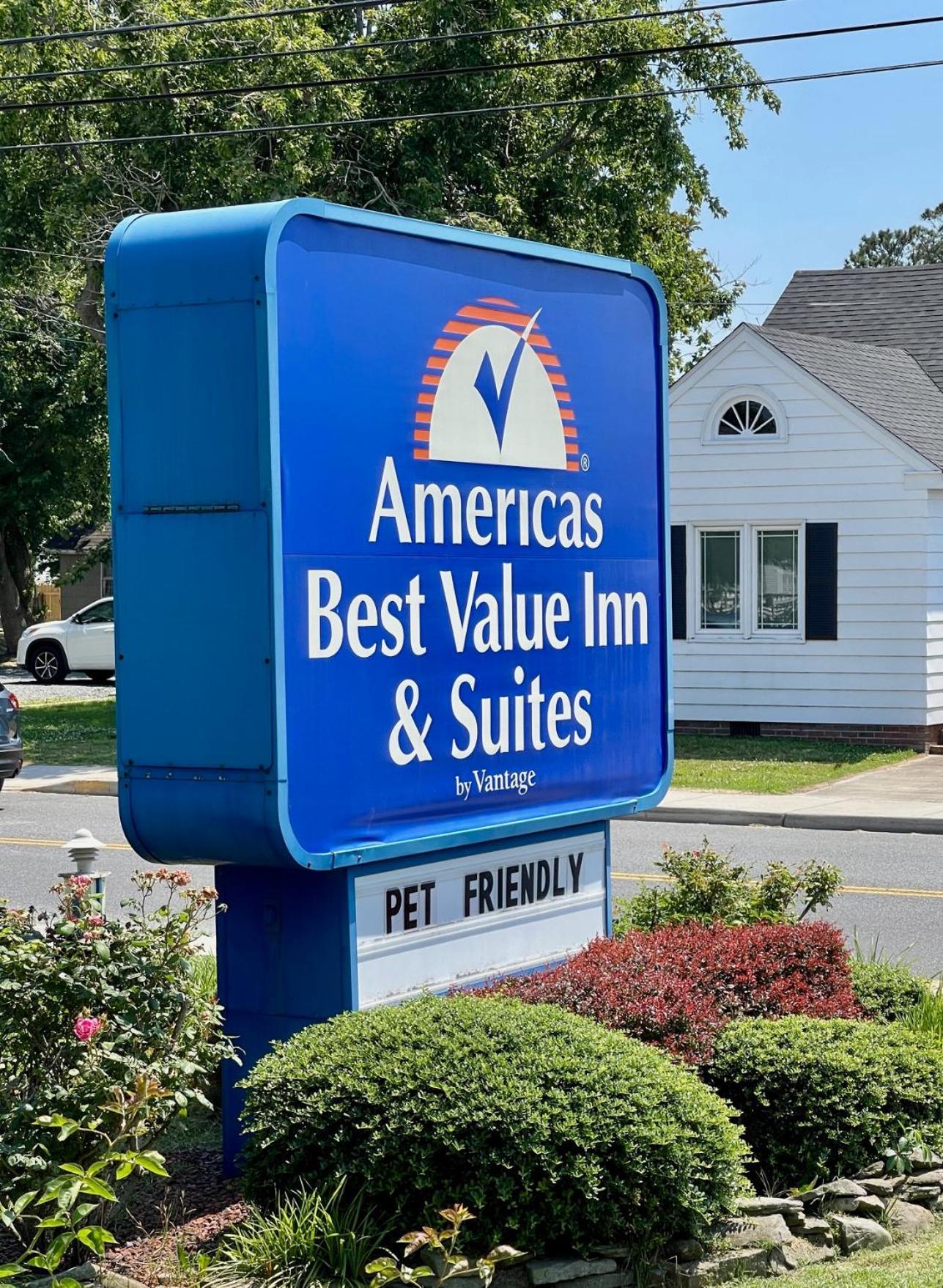 Americas Best Value Inn Chincoteague Bagian luar foto
